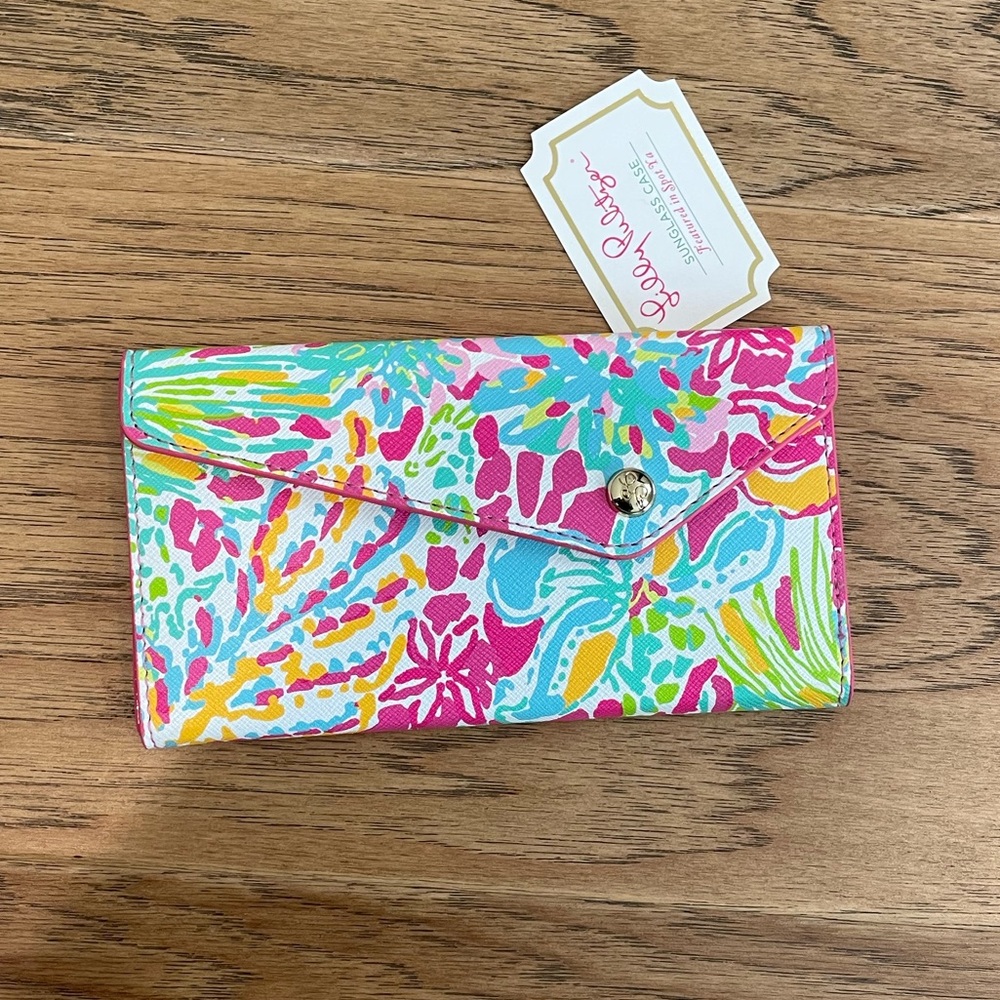 Lilly Pulitzer Folding Sunglasses Case